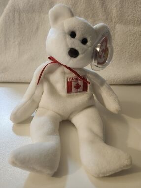 Rare, 1996 Original 'Maple' Beanie Baby With Brown Nose.